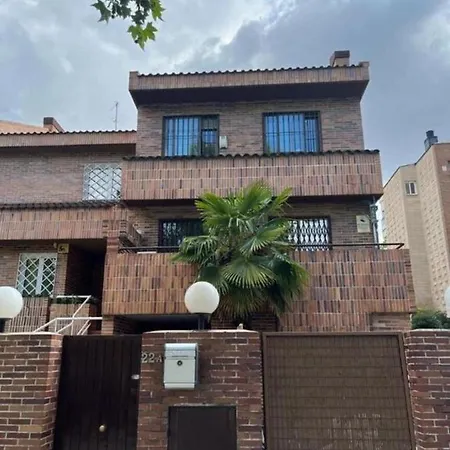 C5 Apartamento Lujo, Zona Exclusiva De Chamartin Madrid Exterior photo